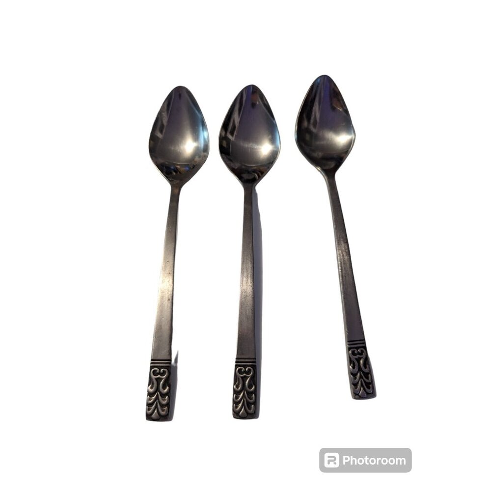VTG CARLYLE Hong Kong stainless cameo pattern lot 3teaspoons replacement